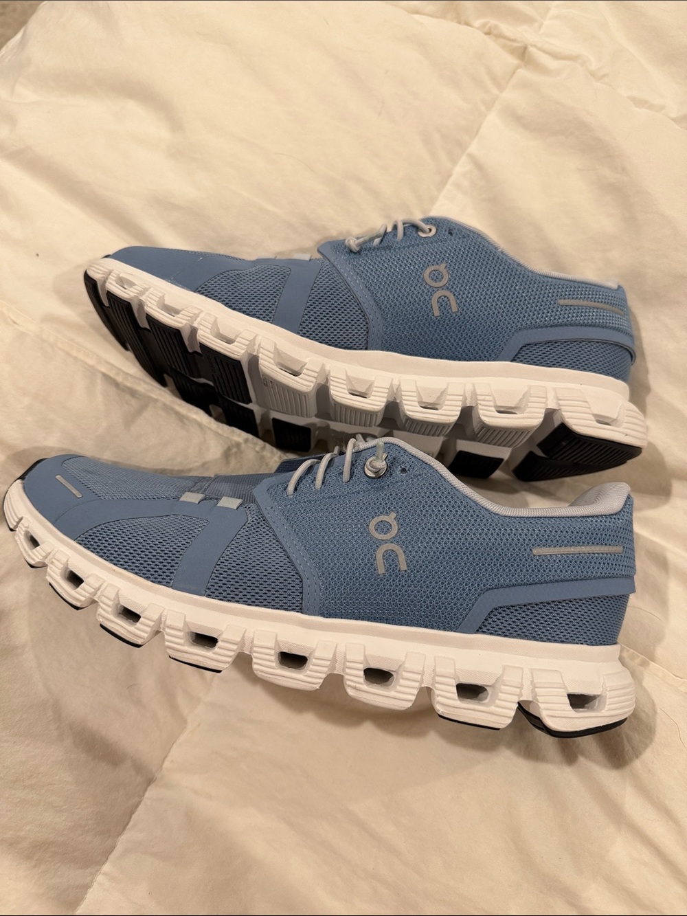 On Running Cloud 6 Running Sneakers in Chambray Blue - Picture 5 of 6